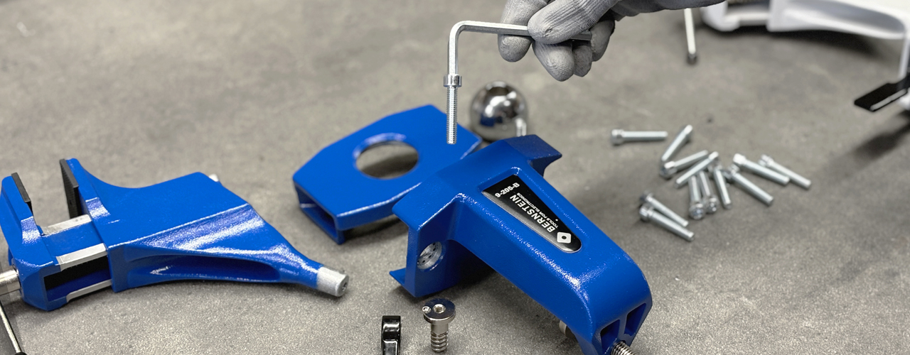 Spannfix Schraubstock in Einzelteilen